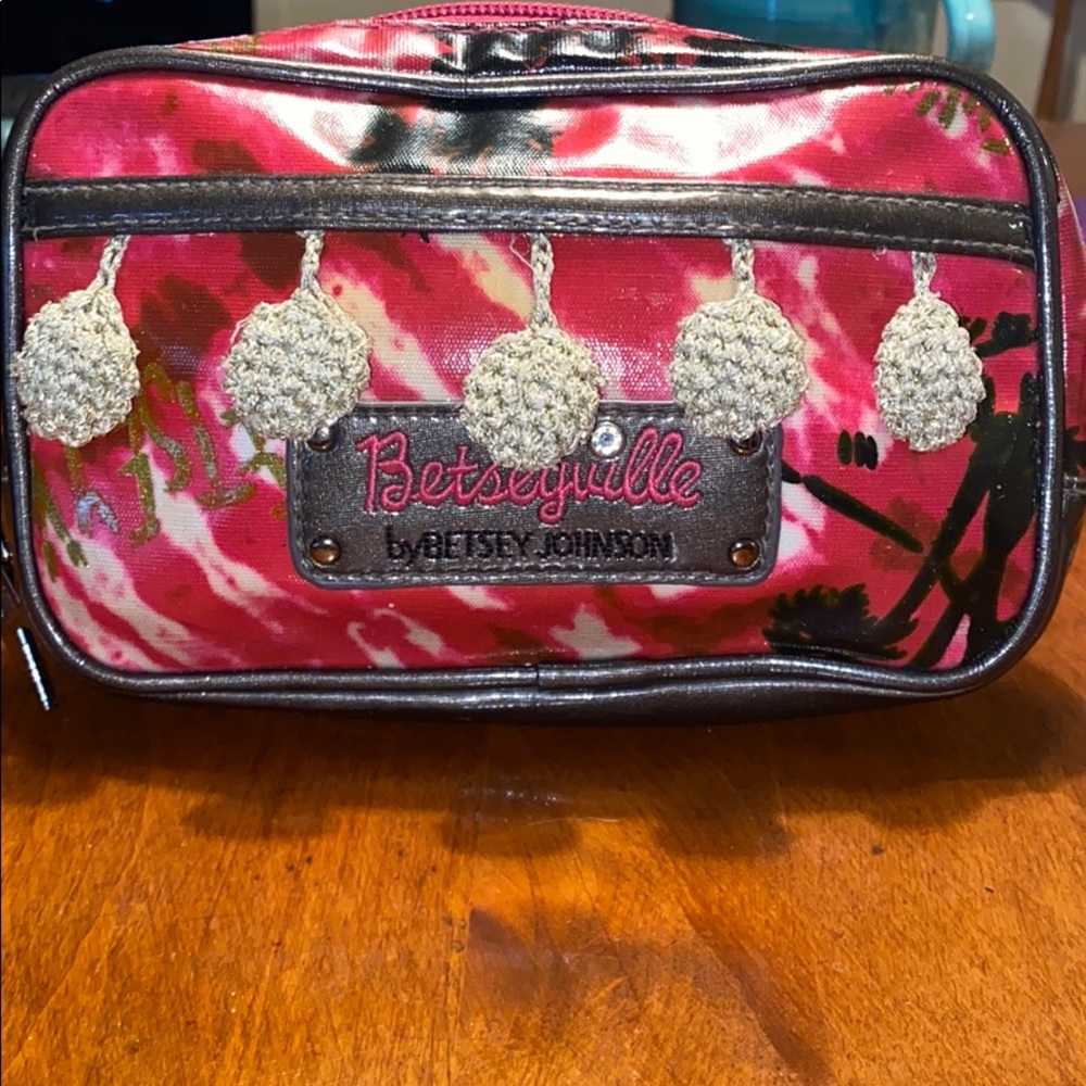 Betseyville makeup bag